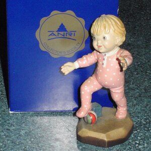 Anri Club Sarah Kay Figurine "On My Own" Baby Girl In Pink Signed With Box GIFT!
